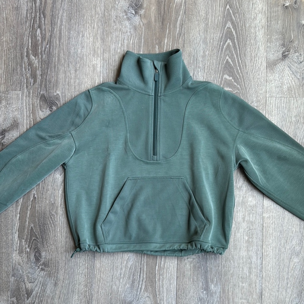 SOLD‼️Lululemon Half-Zip Pullover